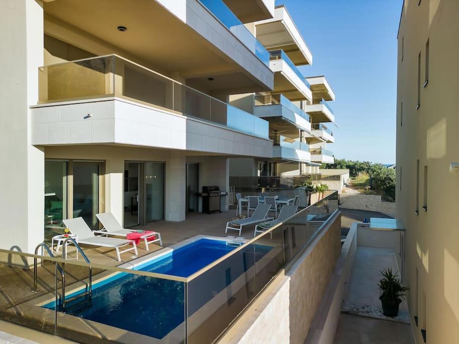 Apartman Delux With Private Pool - Makarska Exklusiv 图彻皮 外观 照片