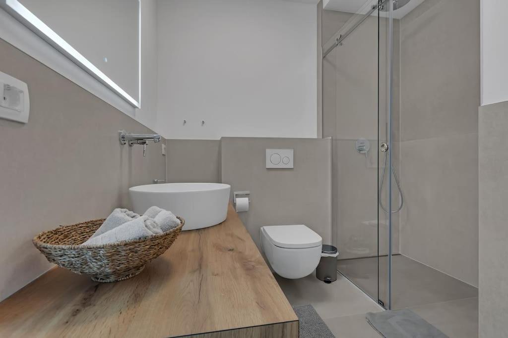 Apartman Delux With Private Pool - Makarska Exklusiv 图彻皮 外观 照片