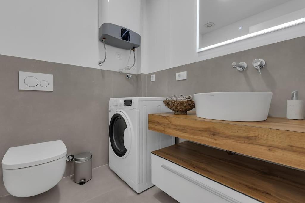 Apartman Delux With Private Pool - Makarska Exklusiv 图彻皮 外观 照片